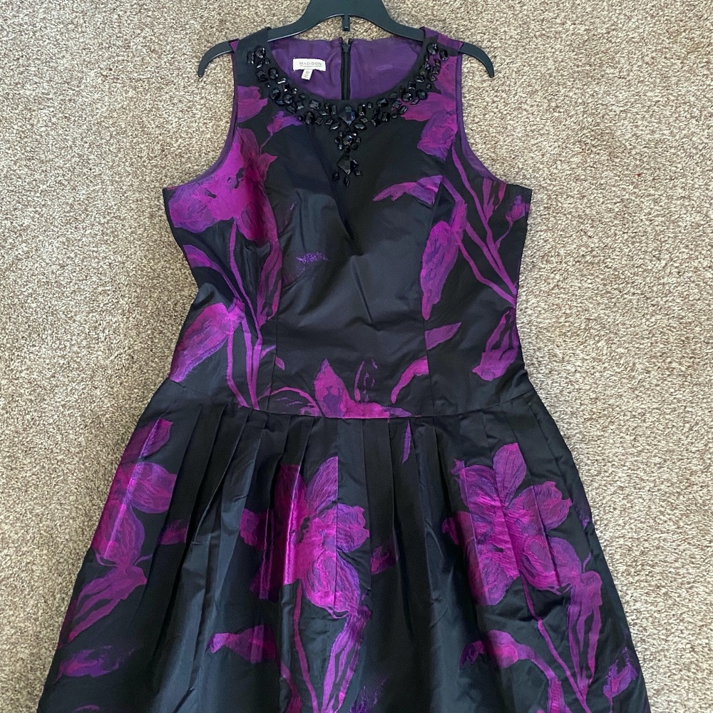 Madison Size 10 Party/Wedding dress with pockets